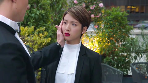 依兰爱情故事 视频缩略图