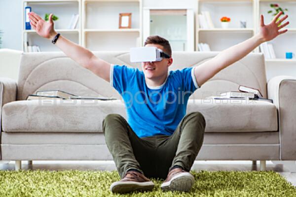 以我为名的变奏曲 视频海报