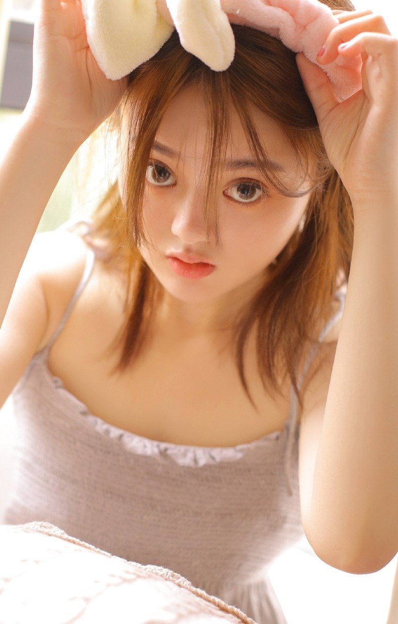 伊莲娜 视频海报