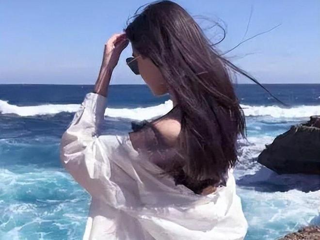 圣诞前夕的骑士 视频海报