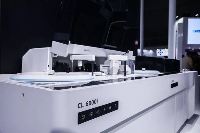 他的三个女儿 视频缩略图