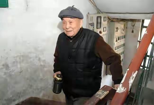 凶手还未睡 视频缩略图