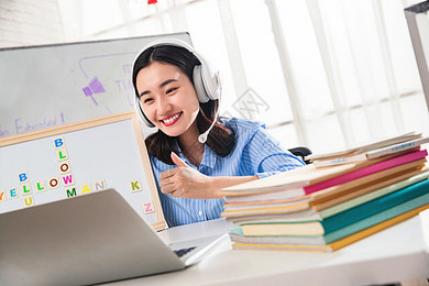 侏罗纪入侵 视频缩略图