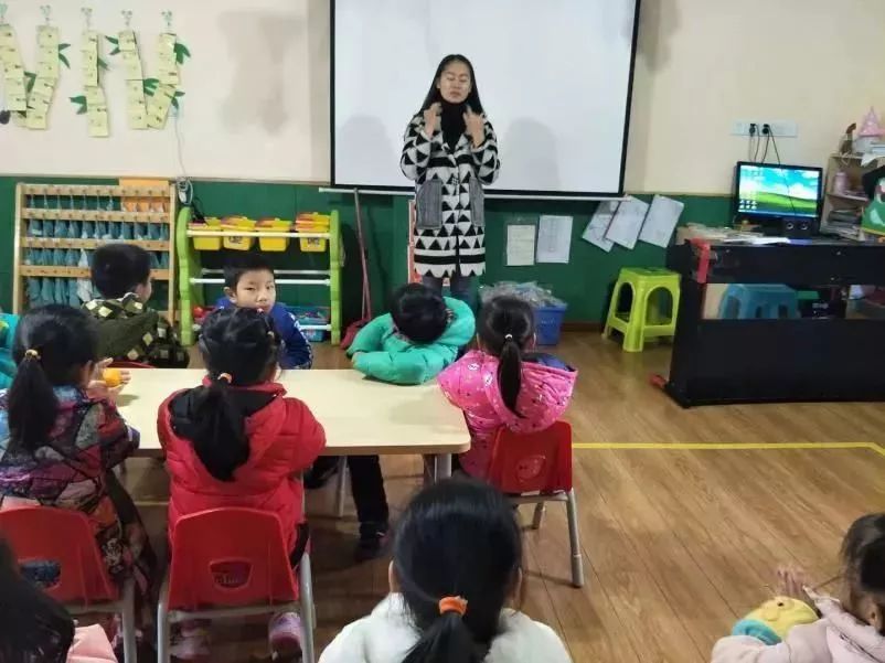 何者 视频缩略图