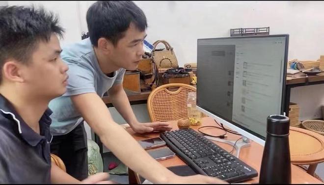 你本应离开 视频海报