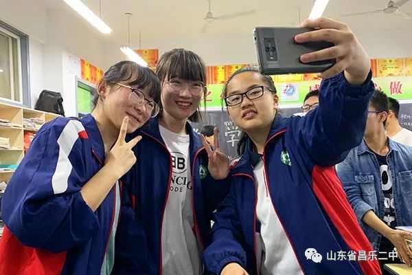 军犬麦克斯 视频缩略图