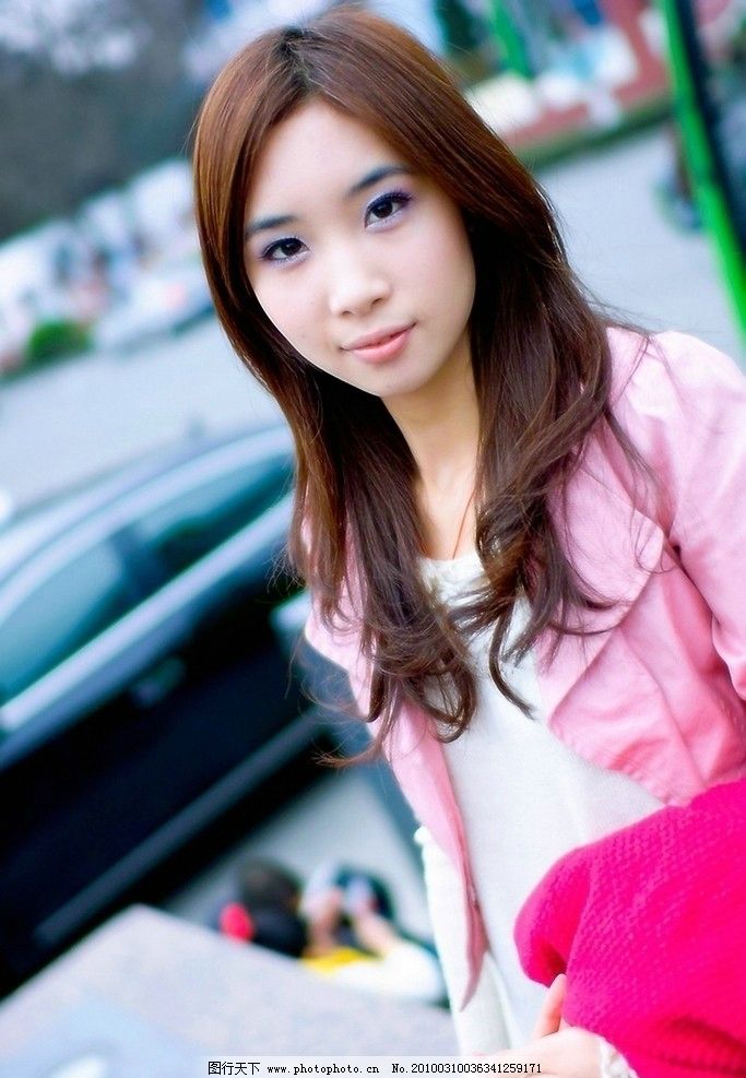 依然爱情服务生