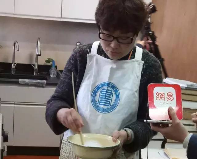 假偶成真 视频缩略图