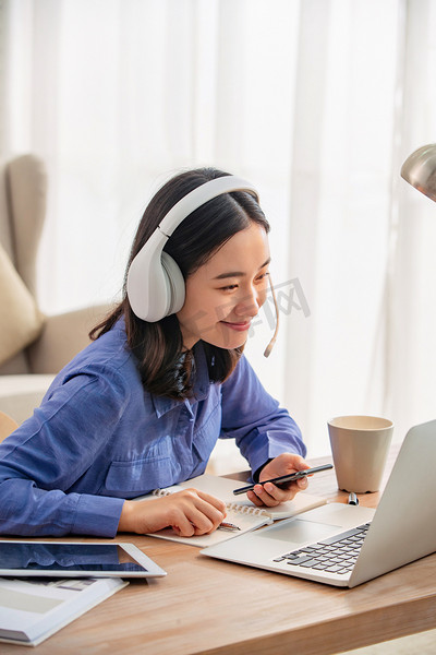 伊莲娜 视频缩略图