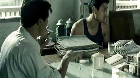 住货车的女士 视频封面